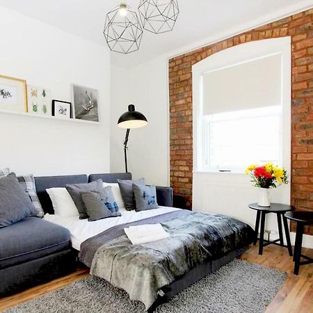 Stylish Flat In 1860'S Listed Building Edimburgo Exterior foto