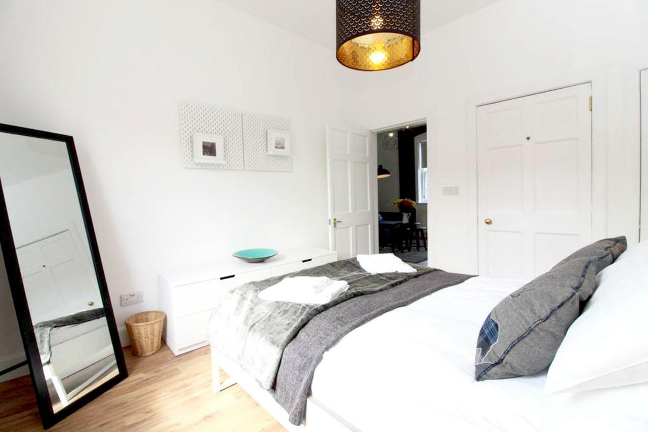 Stylish Flat In 1860'S Listed Building Edimburgo Exterior foto